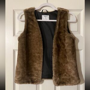 Girls Old Navy Faux Fur vest size 18 NWOT